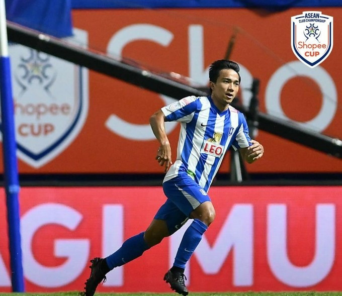 Chanathip Songkrasin ghi cú đúp giúp BG Pathum United thắng Công an Hà Nội 2-1 ở lượt ra quân bảng A Cup CLB Đông Nam Á 2025-2026, trên sân BG, Thái Lan, ngày 20/8/2025. Ảnh: ASEAN United Chanathip Songkrasin ghi cú đúp giúp BG Pathum United thắng Công an Hà Nội 2-1 ở lượt ra quân bảng A Cup CLB Đông Nam Á 2025-2026, trên sân BG, Thái Lan, ngày 20/8/2025. Ảnh: ASEAN United