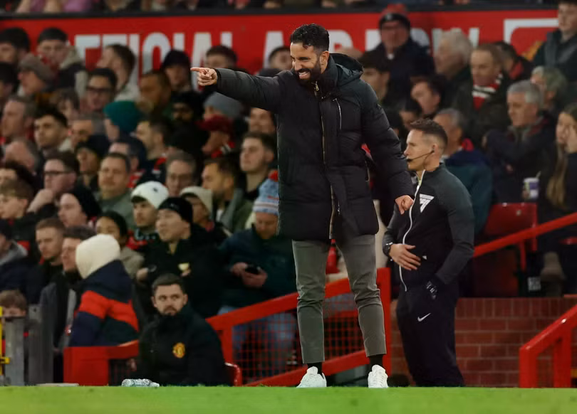 MU khủng hoảng nghiêm trọng.