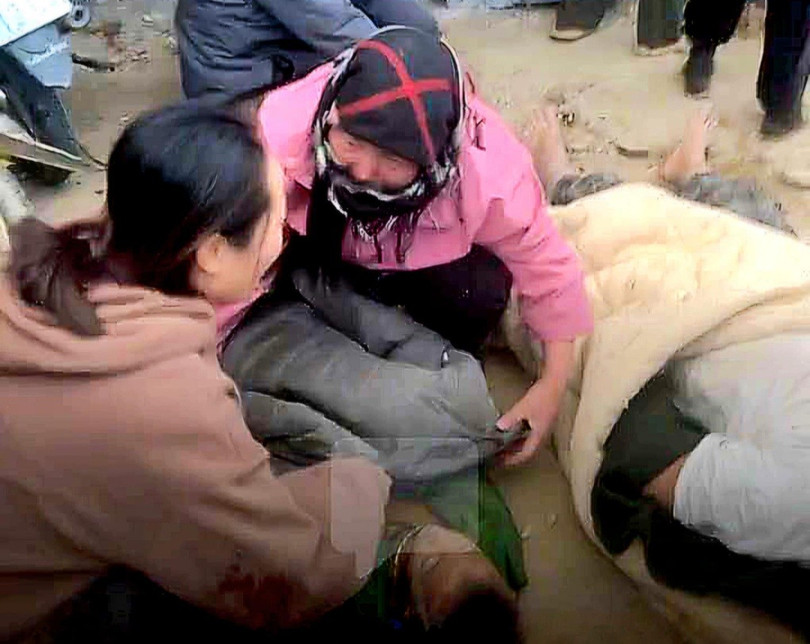 6 người tử vong trong vụ tai nạn (Ảnh cắt từ clip).