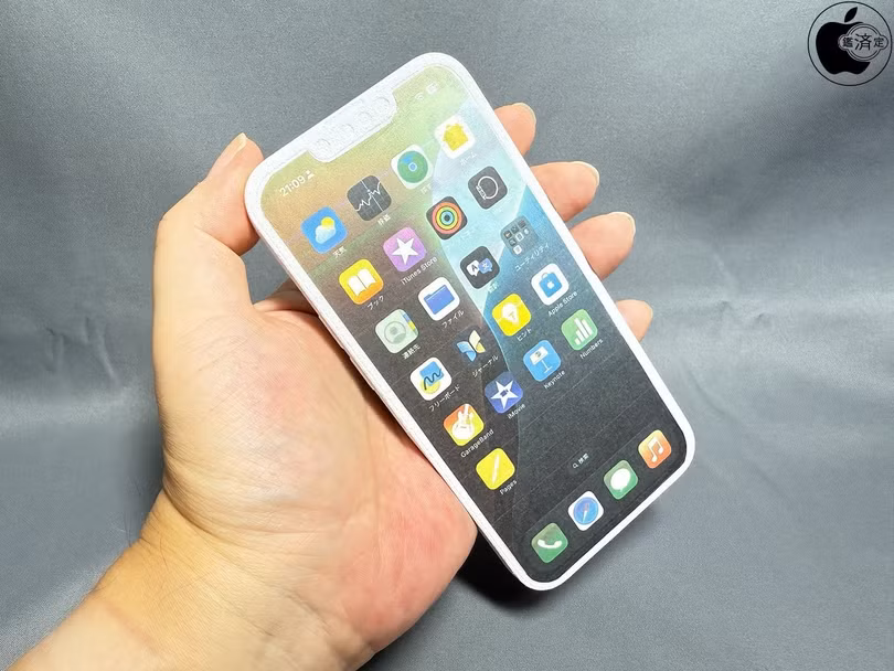 Ngày 20/10, trang tin Macotakara (Nhật Bản) chia sẻ ảnh mô hình được cho của iPhone SE thế hệ 4, smartphone giá rẻ dự kiến được Apple ra mắt đầu năm sau.