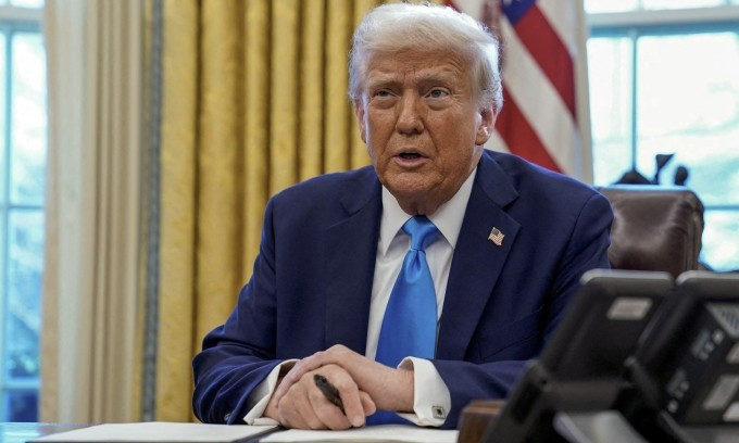 Tổng thống Mỹ Donald Trump tại Phòng Bầu dục, Nhà Trắng, hồi tháng hai. Ảnh: Reuters Tổng thống Mỹ Donald Trump tại Phòng Bầu dục, Nhà Trắng, hồi tháng hai. Ảnh: Reuters