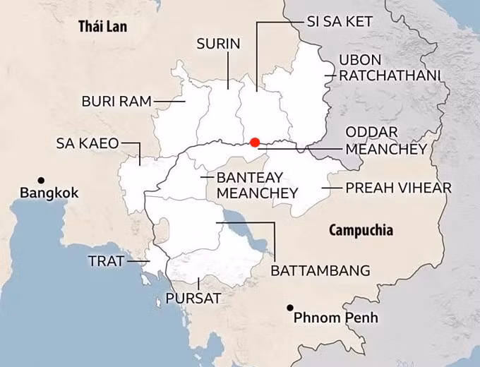 Vị trí đụng độ xảy ra tại khu vực biên giới giữa tỉnh Si Sa Ket của Thái Lan và Oddar Meanchey của Campuchia. Đồ họa: BBC