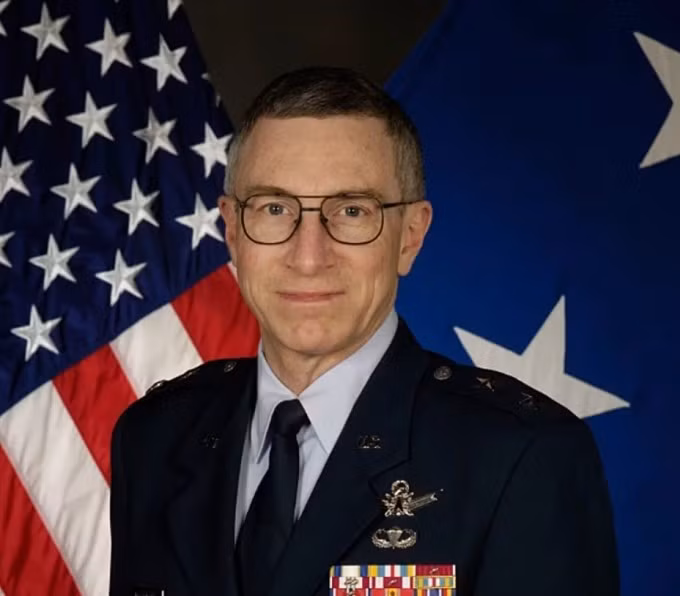 Thiếu tướng không quân Mỹ William Neil McCasland, 68 tuổi, trước khi nghỉ hưu vào năm 2013. Ảnh: USAF