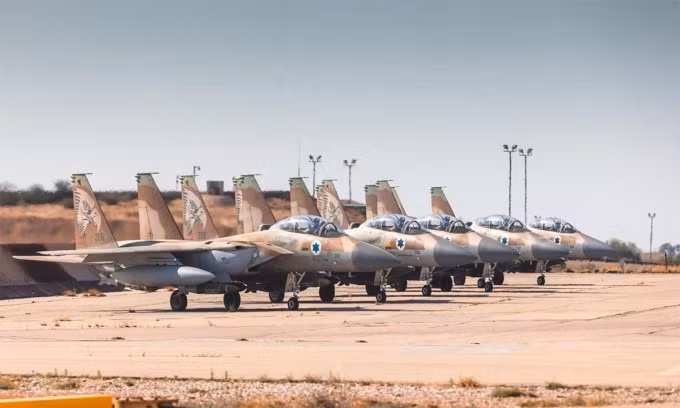 Tiêm kích F-15 tại một căn cứ không quân của Israel ngày 5/5. Ảnh: IDF