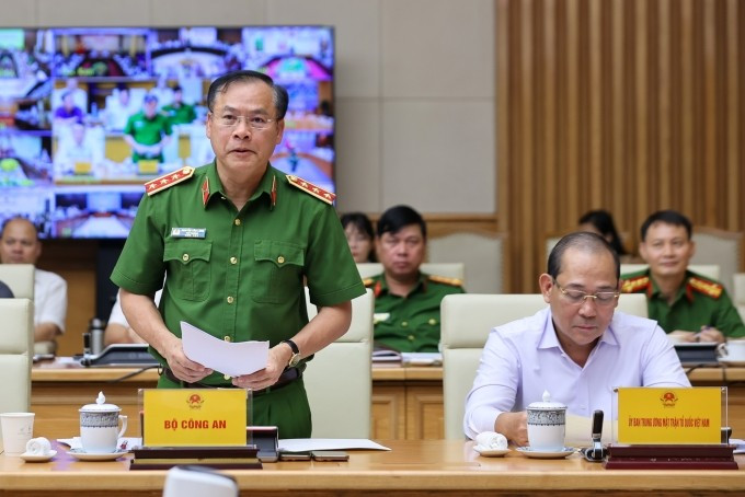 Thứ trưởng Bộ Công an Nguyễn Văn Long phát biểu tại hội nghị, ngày 23/6. Ảnh: VGP Thứ trưởng Bộ Công an Nguyễn Văn Long phát biểu tại hội nghị, ngày 23/6. Ảnh: VGP
