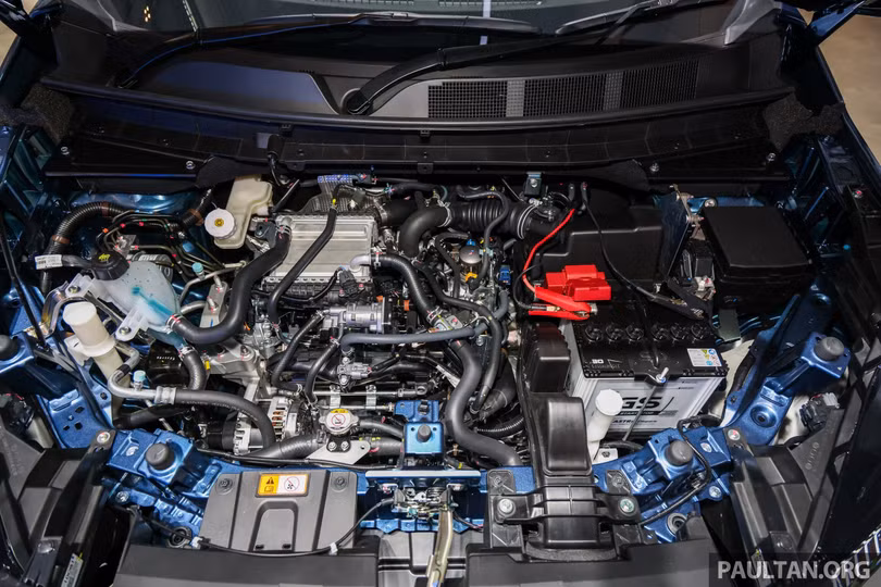 Thay vì động cơ 2.0L như trên Outlander, Mitsubishi Destinator chỉ được trang bị động cơ 4 xy-lanh 1.5L tăng áp, công suất tối đa 163 mã lực và mô-men xoắn cực đại 250 Nm.