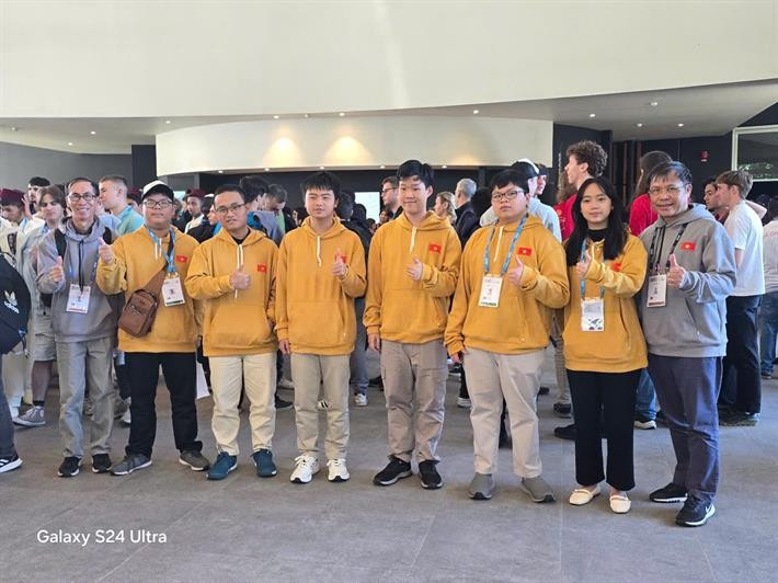 6/6 étudiants de l'équipe vietnamienne participant à l'IMO 2025 ont remporté des prix. z6819016816467d29d508692e4fca5bc2bd1370d16ffea.jpg