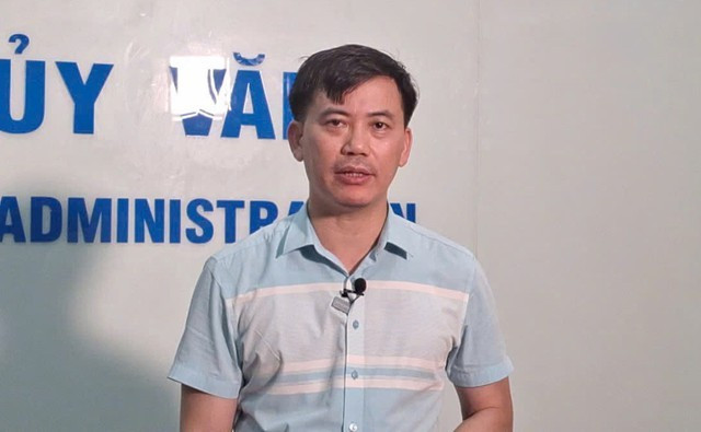 Ông Nguyễn Văn Hưởng, Trưởng phòng Dự báo thời tiết thuộc Trung tâm Dự báo khí tượng thủy văn quốc gia, bác bỏ thông tin thất thiệt trên mạng xã hội rằng &quot;bão số 3 đổi hướng&quot;. Ảnh: Văn Duẩn