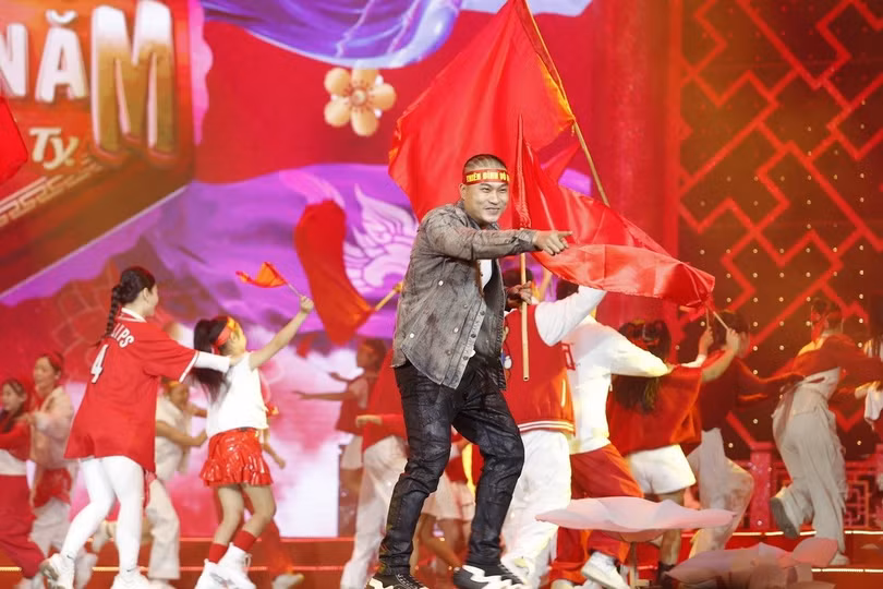 Diễn viên Duy Hưng đảm nhận một vai khách mời trong "Táo quân 2025" (Ảnh: VTV).