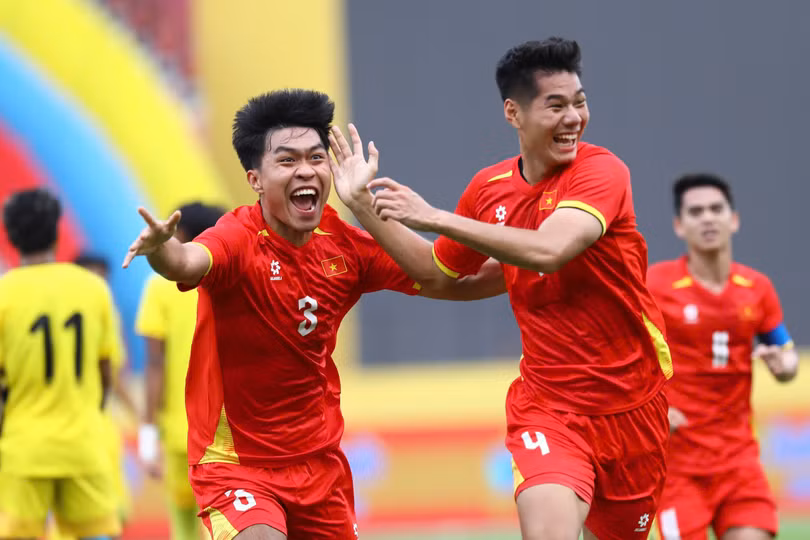 U22 Việt Nam nhập cuộc đầy ấn tượng. Ảnh: Minh Chiến.