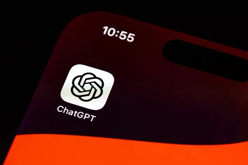 Hàng loạt người dùng gỡ cài đặt ứng dụng ChatGPT. Ảnh: Bloomberg.