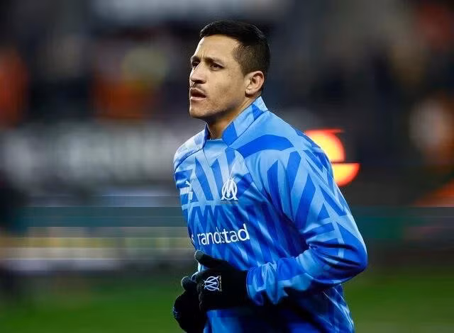 Nhưng chỉ 19 tháng sau, khi rời Old Trafford để đến Inter Milan, anh trở thành biểu tượng của thất bại và sự hỗn loạn tại Manchester United.