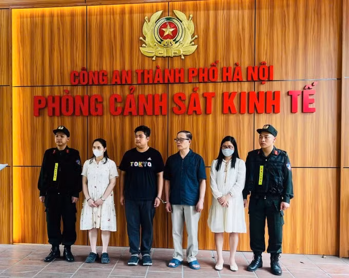 Bốn người bị khởi tố trong vụ án xảy ra tại Bảo Tín Minh Châu. Ảnh: Công an Hà Nội