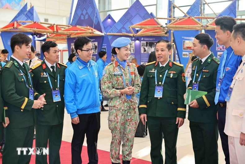 Các đại biểu tham dự Phiên trọng thể Đại hội IX Hội Liên hiệp Thanh niên Việt Nam lần thứ 9.