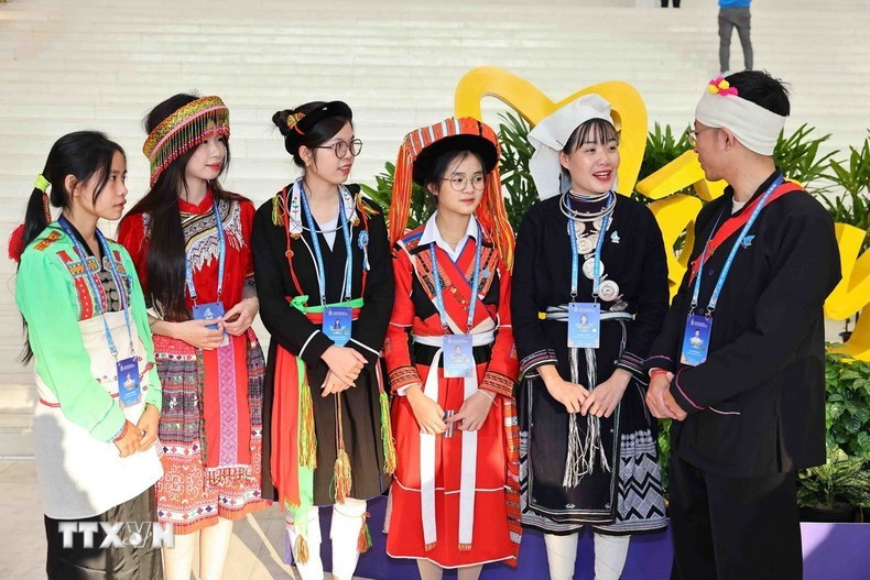 Các đại biểu tham dự Phiên trọng thể Đại hội IX Hội Liên hiệp Thanh niên Việt Nam lần thứ 9.