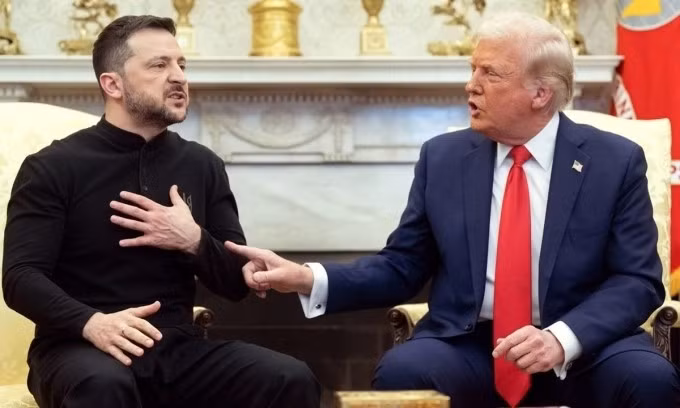 Tổng thống Ukraine Volodymyr Zelensky (trái) và Tổng thống Mỹ Donald Trump tại Nhà Trắng hôm 28/2/2025. Ảnh: AFP
