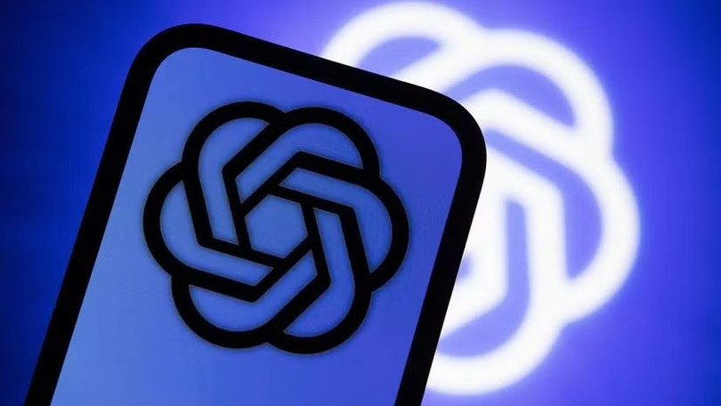 Các chuyên gia khuyến cáo người dùng nên tìm lời khuyên từ người thân thay vì AI. Ảnh: Bloomberg.