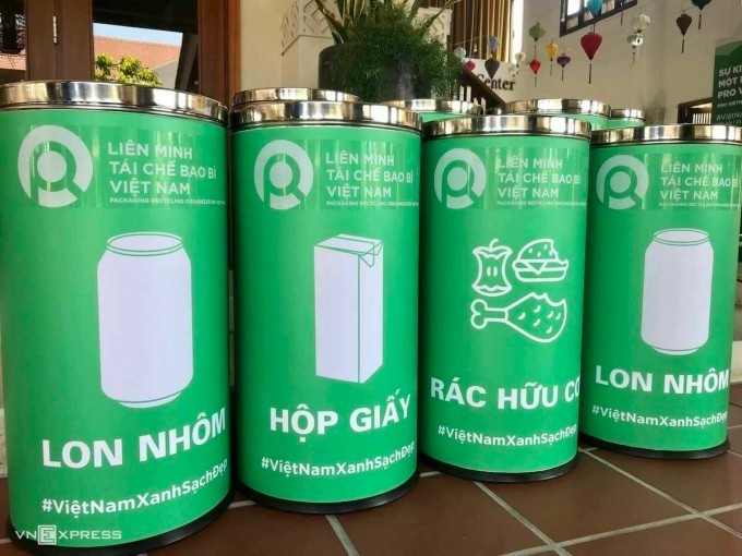 Rác thải sinh hoạt sẽ được phân thành các loại để tiện cho thu gom, tái chế. Ảnh:Gia Chính Rác thải sinh hoạt sẽ được phân thành các loại để tiện cho thu gom, tái chế. Ảnh:Gia Chính
