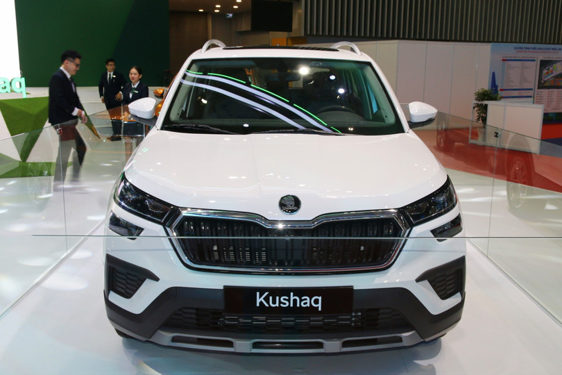 Từ tháng 3, các đại lý Skoda đã bắt đầu nhận cọc Kushaq và dự kiến giá khoảng 600 triệu đồng, cạnh tranh cùng Mitsubishi Xforce (599-705 triệu), Toyota Yaris Cross (650-765 triệu), Kia Seltos (599-799 triệu) hay Hyundai Creta (599-699 triệu đồng).