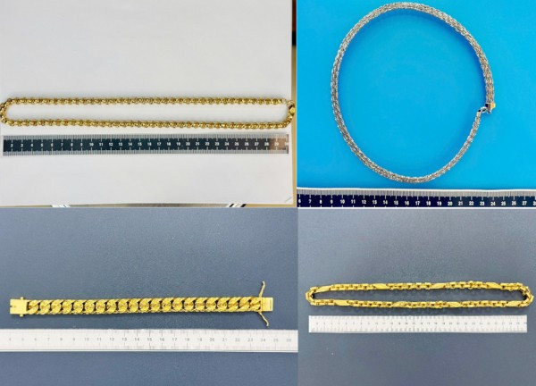 Tang vật vụ án.