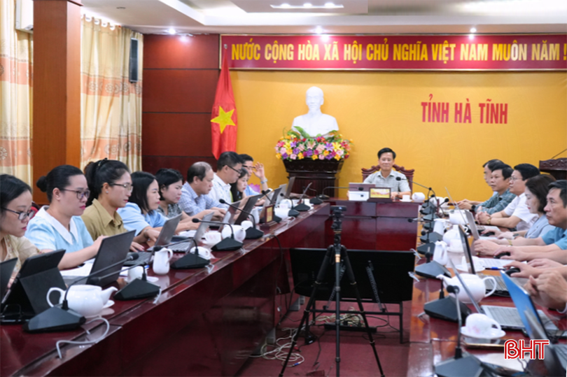 Toàn cảnh hội nghị tại điểm cầu Hà Tĩnh bqbht_br_image.png