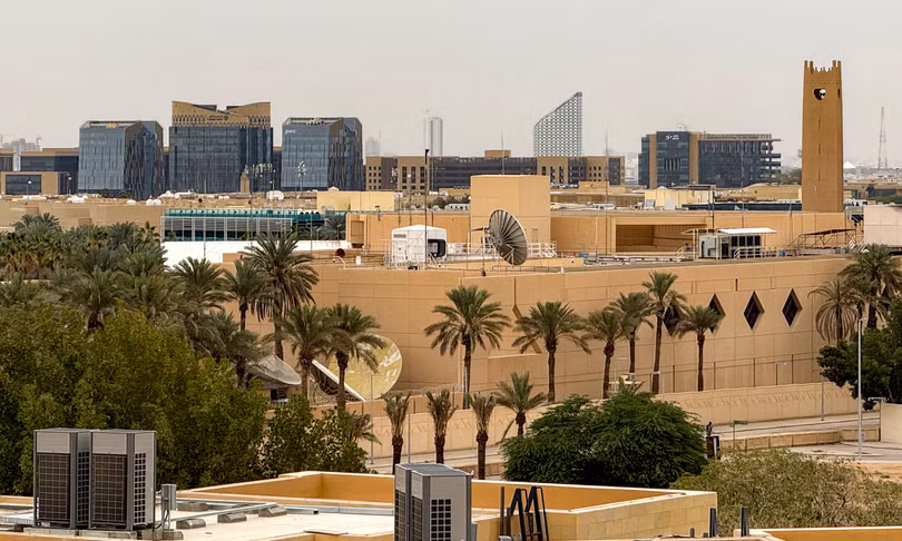 Đại sứ quán Mỹ tại Riyadh hôm 3/3, một ngày sau khi bị UAV Iran tập kích. Ảnh: AFP