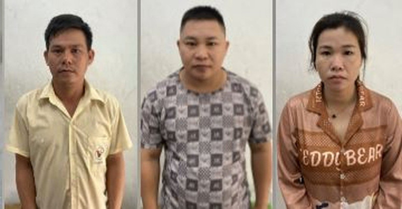 Các đối tượng trong đường dây mua bán trẻ sơ sinh bị bắt (Ảnh: Thuận Thiên). Các đối tượng trong đường dây mua bán trẻ sơ sinh bị bắt (Ảnh: Thuận Thiên).