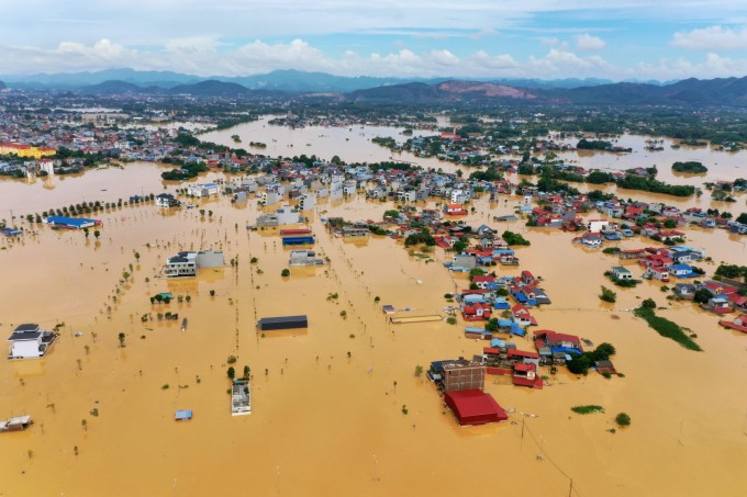 Lũ sông Cầu tràn vào trung tâm Thái Nguyên, ngày 8/10. Ảnh: Duy Khắc Lũ sông Cầu tràn vào trung tâm Thái Nguyên, ngày 8/10. Ảnh: Duy Khắc