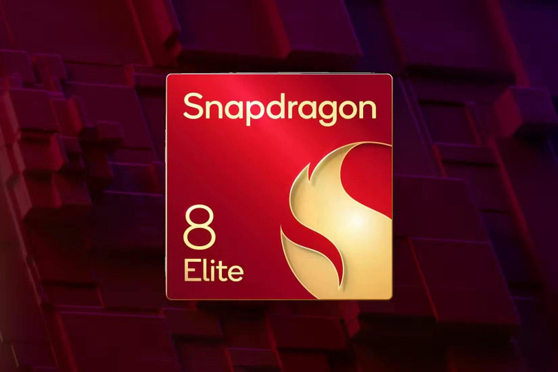 Hai điện thoại cùng chip có thể khác hiệu năng. Dù bộ xử lý được xem là nền tảng sức mạnh, nhiều yếu tố khác cũng ảnh hưởng đến hiệu năng, khiến cho những dòng smartphone dùng chung chipset có hiệu năng khác biệt. Từ yếu tố phần cứng như hệ thống tản nhiệt, tốc độ đọc, ghi của bộ nhớ trong, loại RAM đến việc tối ưu phần mềm, tính năng… đều góp phần tạo ra sự khác biệt lớn trong trải nghiệm của người dùng khi thao tác với máy. Phần mềm cồng kềnh hoặc được mã hóa kém có thể gây ra độ trễ, hao pin nhanh và khiến giao diện có cảm giác chậm chạp, ngay cả với phần cứng cao cấp. Ảnh: Qualcomm.