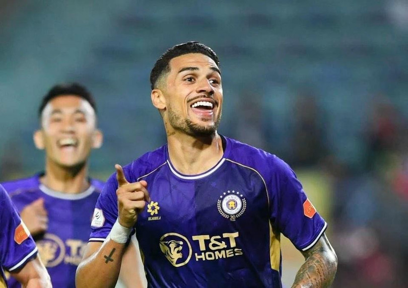 Hoàng Hên tỏa sáng trước CLB CAHN.