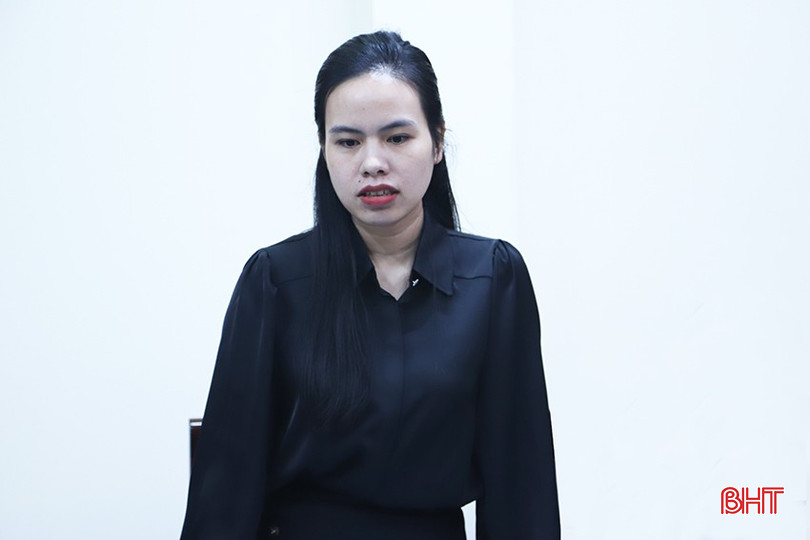 Bí thư Tỉnh đoàn Nguyễn Ny Hương báo cáo công tác chuẩn bị cho lễ kỷ niệm. img-3075-606.jpg