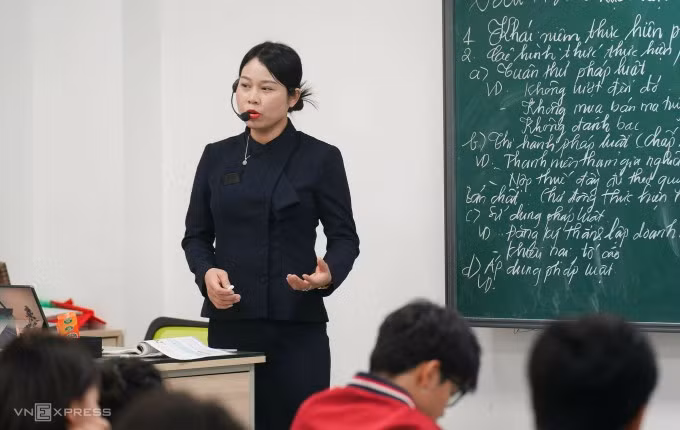 Giáo viên trường THPT Đỗ Mười, Hà Nội, tháng 2/2026. Ảnh: Hoàng Giang