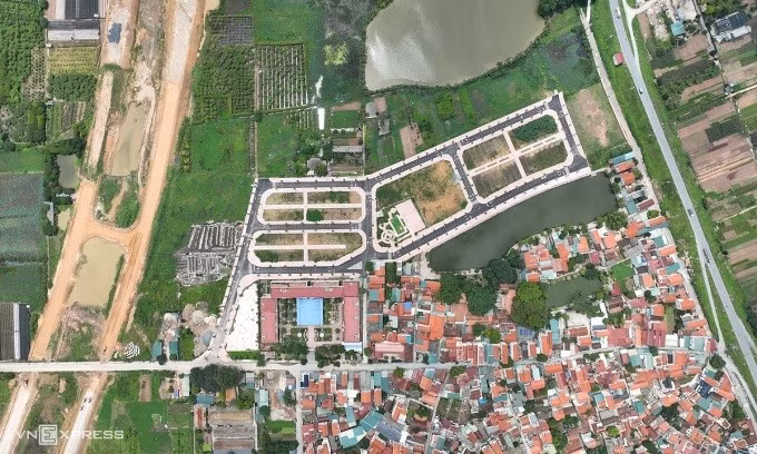 Khu đất đấu giá tại xã Tiền Yên, Hoài Đức cách trung tâm Hà Nội khoảng 20 km có hàng chục lô trúng với mức trên 100 triệu đồng một m2. Ảnh: Phạm Chiểu