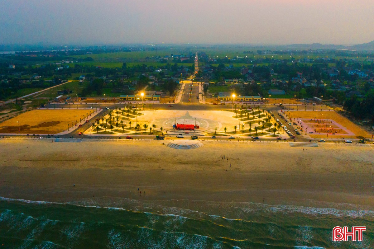 quảng trường.jpeg