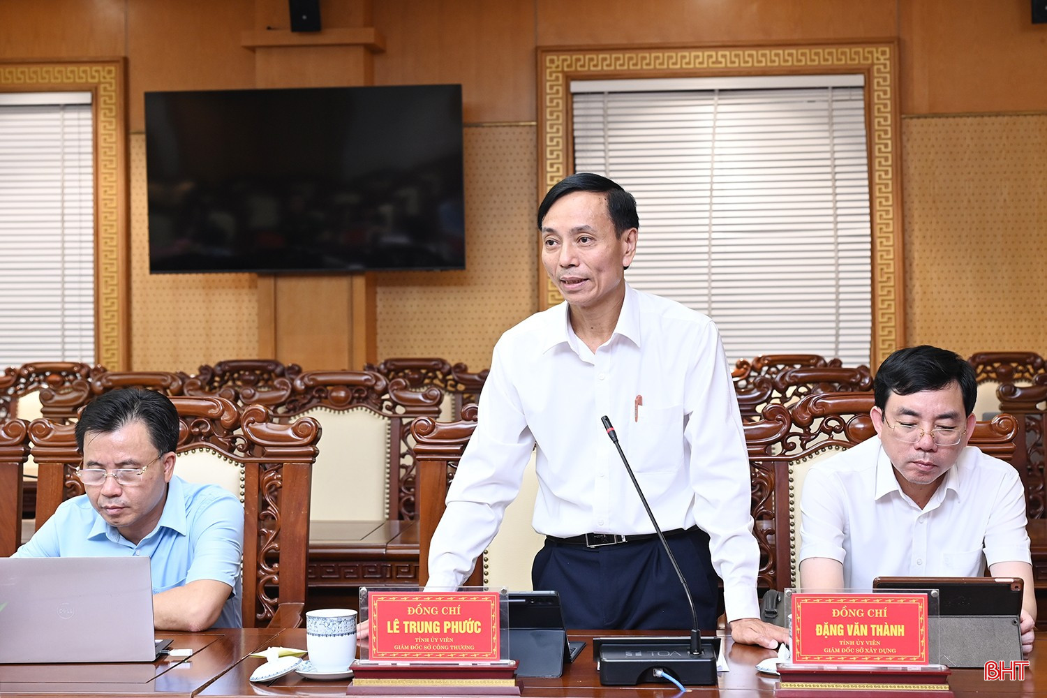 Giám đốc Sở Công thương Lê Trung Phước phát biểu tại cuộc họp. bqbht_br_dsc-5d012.jpg