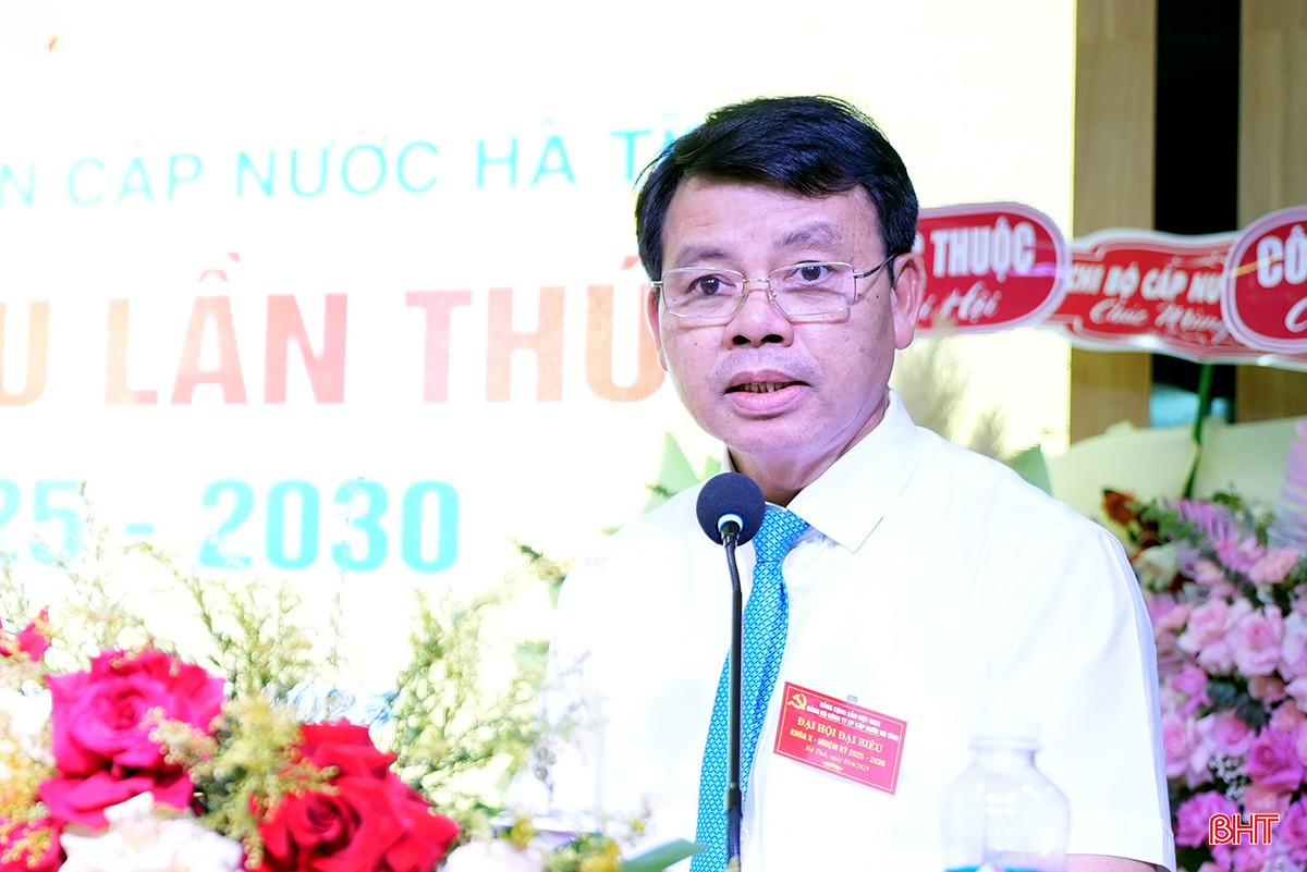 Đồng chí Phạm Văn Thường - đại diện Chi bộ Văn phòng tham luận tại đại hội. bqbht_br_5-1.jpg