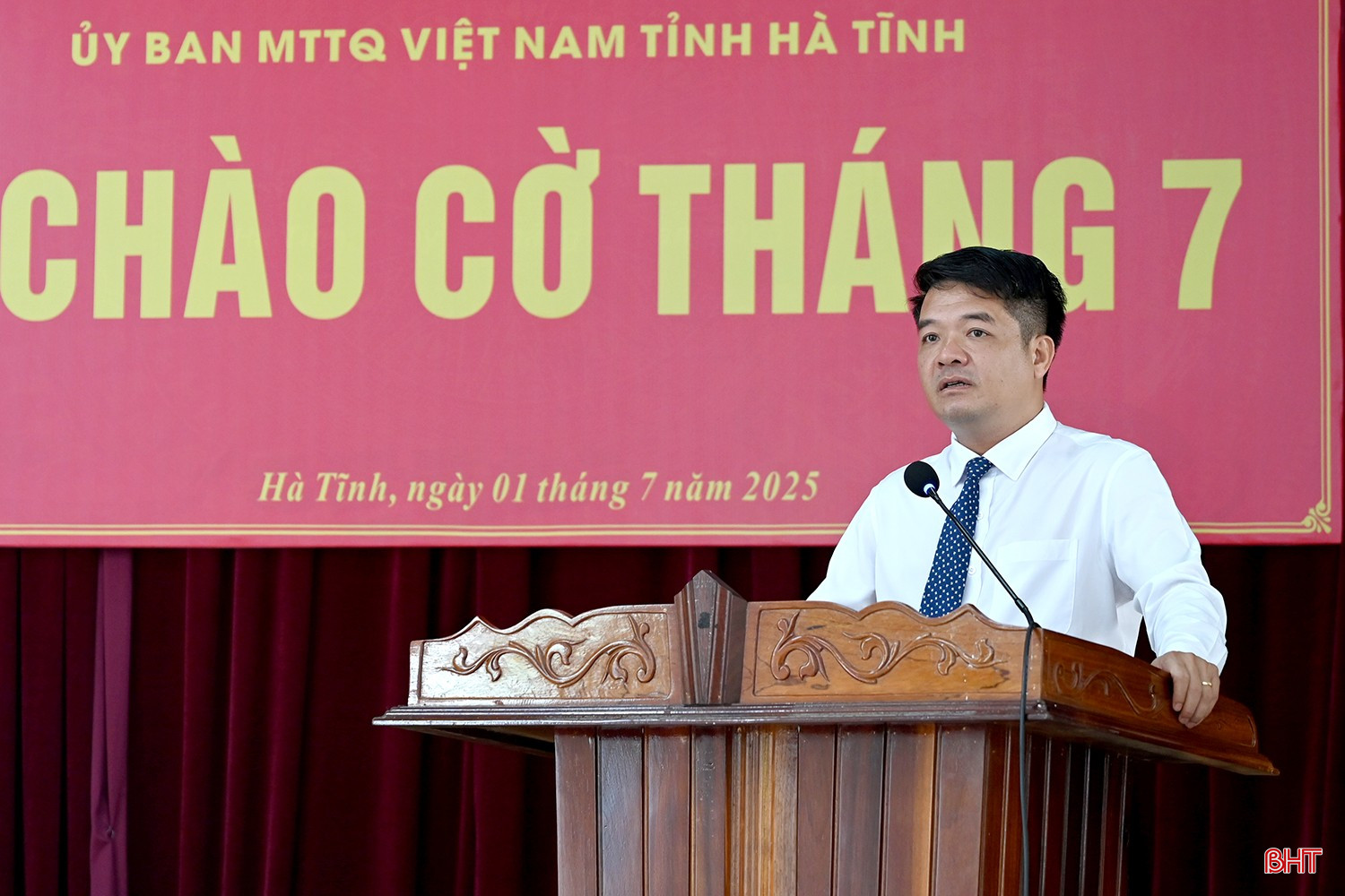 Đồng chí Trần Nhật Tân - Ủy viên Ban Thường vụ Tỉnh ủy, Chủ tịch Ủy ban MTTQ tỉnh phát biểu tiếp thu. bqbht_br_dsc-7d534.jpg