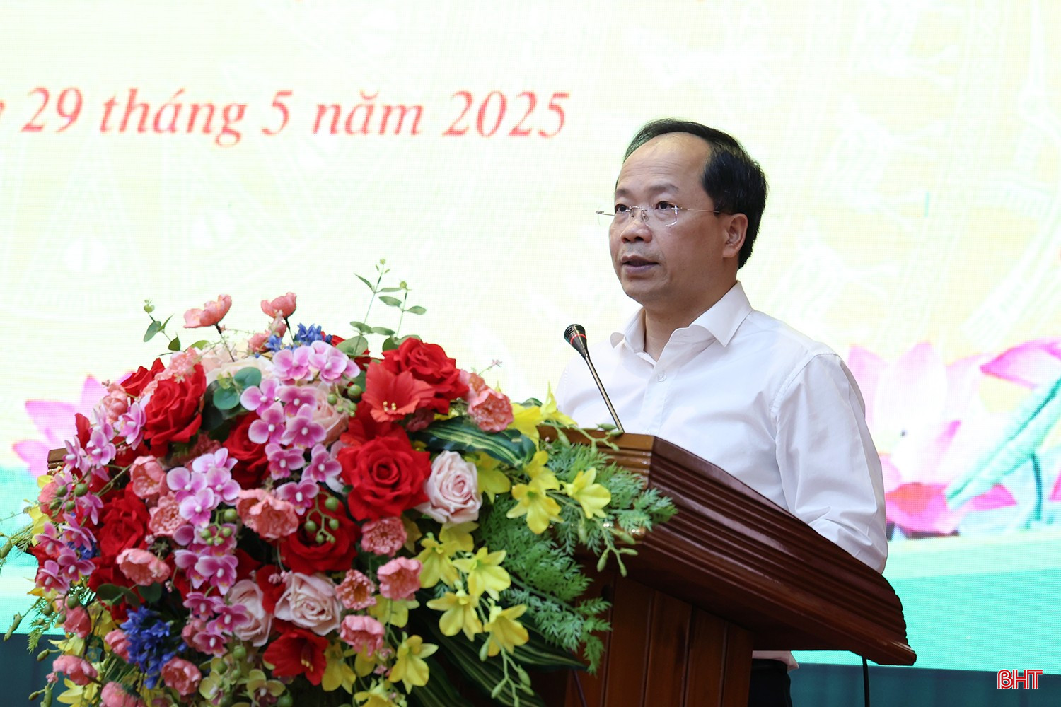 Bí thư Tỉnh ủy Nguyễn Duy Lâm phát biểu kết luận hội nghị. bqbht_br_img-0373-copy.jpg