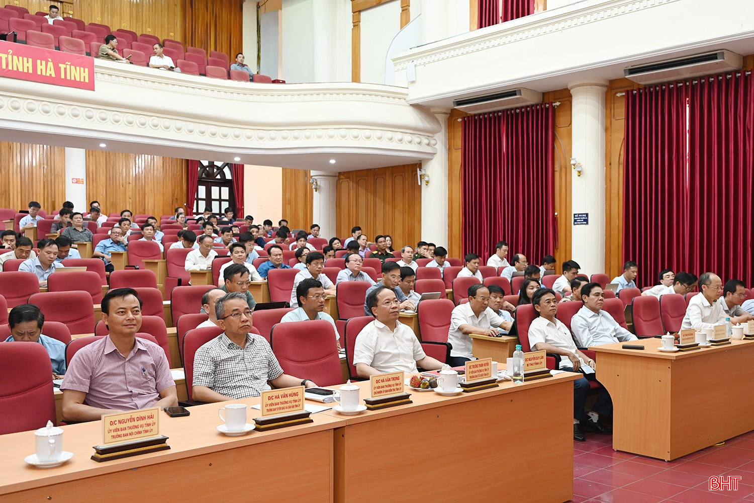 Lãnh đạo tỉnh dự hội nghị tại điểm cầu cấp tỉnh. bqbht_br_vsdf.jpg