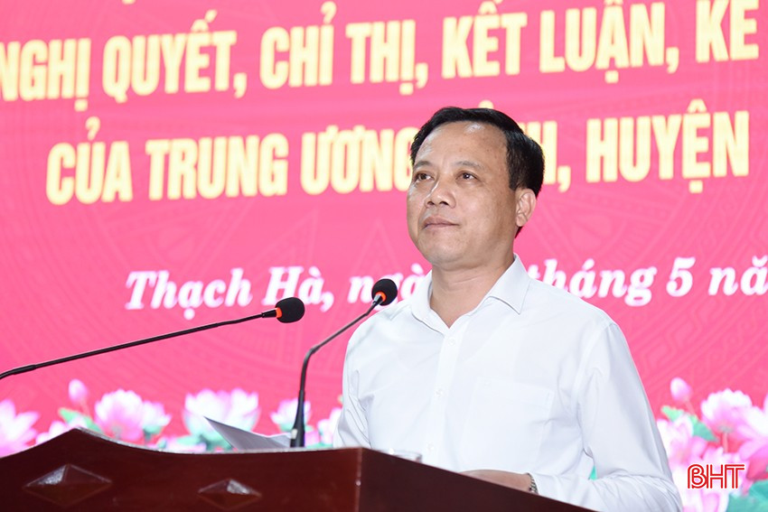 Bí thư Huyện ủy Nguyễn Văn Khoa kết luận hội nghị. bqbht_br_dsc-7665-copy.jpg
