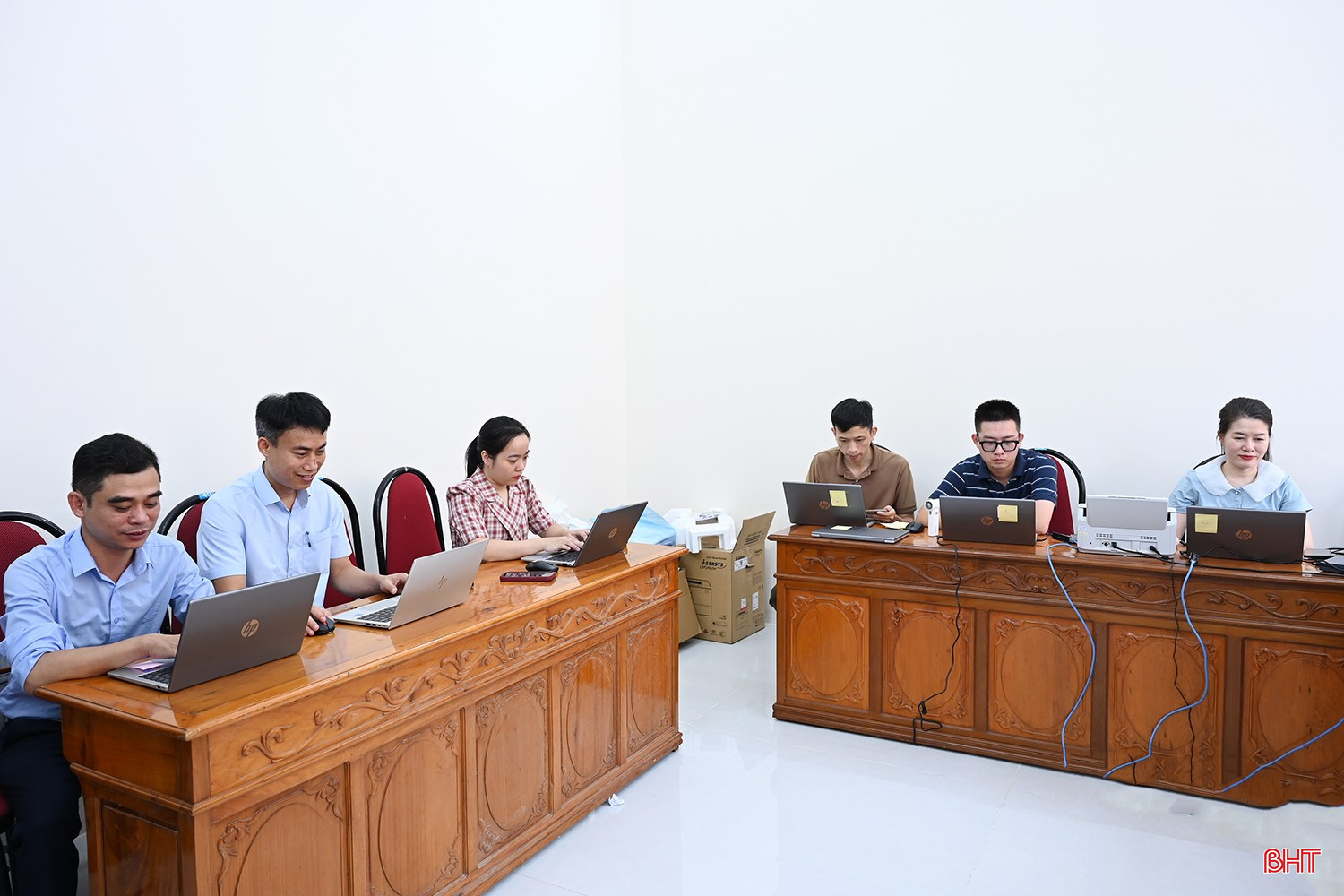 "Không gian số đại hội" góp phần tăng cường kết nối thông tin liên thông thông qua hệ thống chia sẻ dữ liệu trực tuyến. bqbht_br_dsc-6d310.jpg
