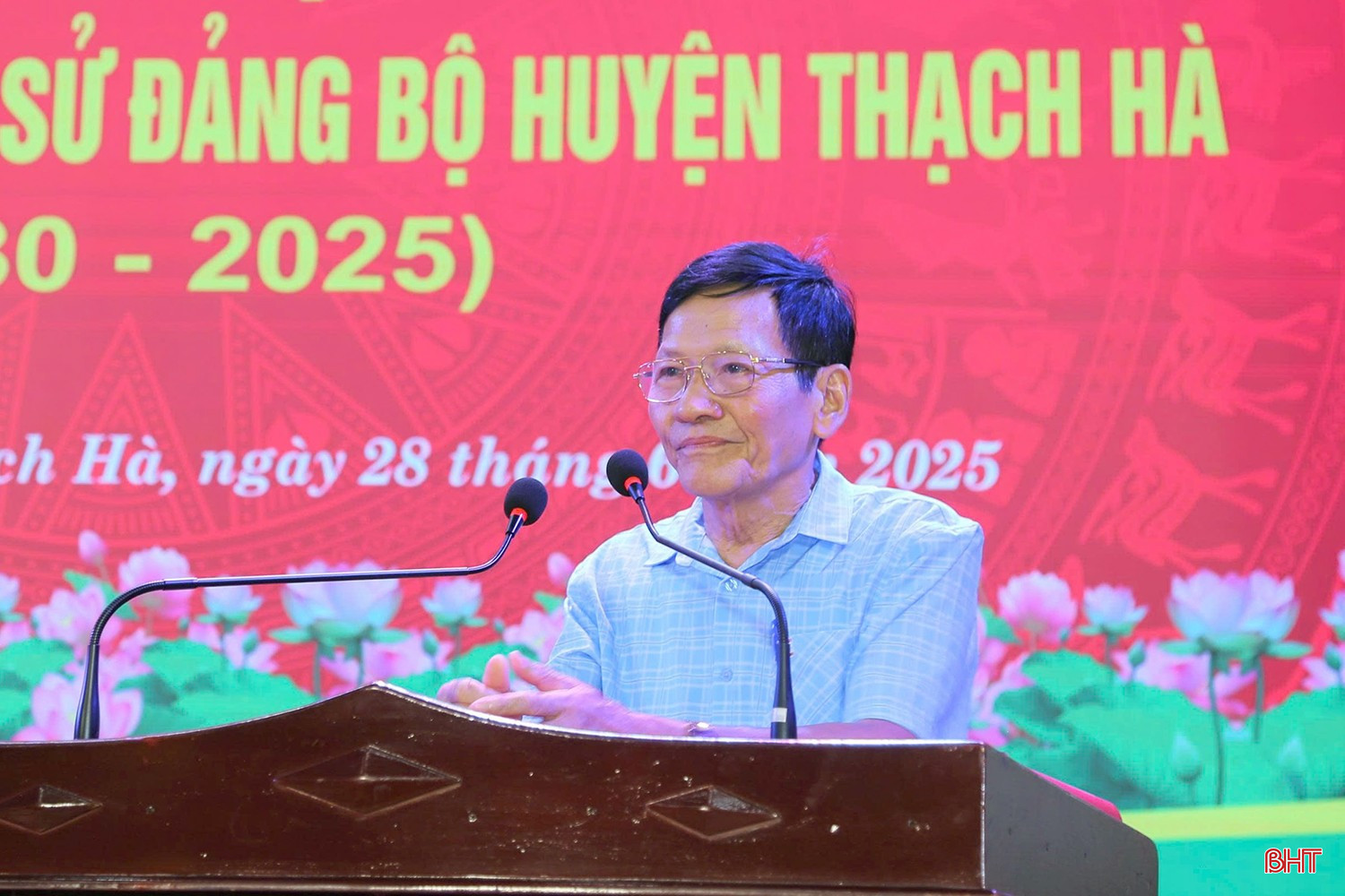 Nguyên Bí thư Huyện ủy Thạch Hà Trần Thanh Bình phát biểu tại hội nghị. bqbht_br_z6750404928536-fa4b85015386a3eeaacec9a85aea3870.jpg