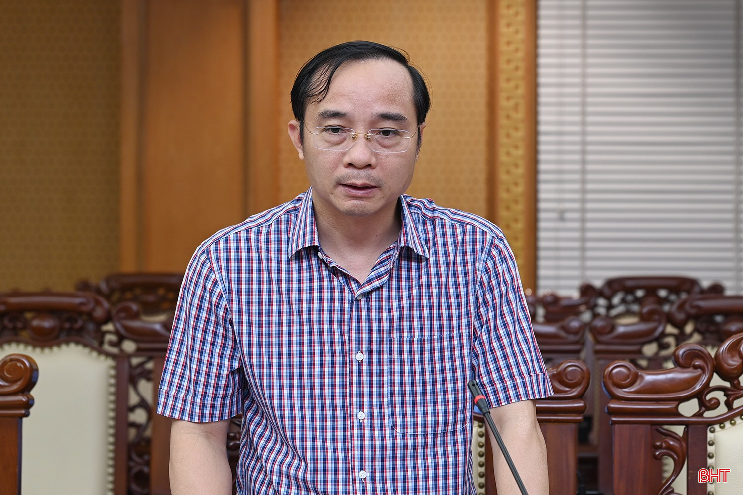 Thiếu tướng Nguyễn Xuân Thao - Giám đốc Công an tỉnh báo cáo kế hoạch đảm bảo an ninh trật tự. Thiếu tướng Nguyễn Xuân Thao - Giám đốc Công an tỉnh báo cáo kế hoạch đảm bảo an ninh trật tự.