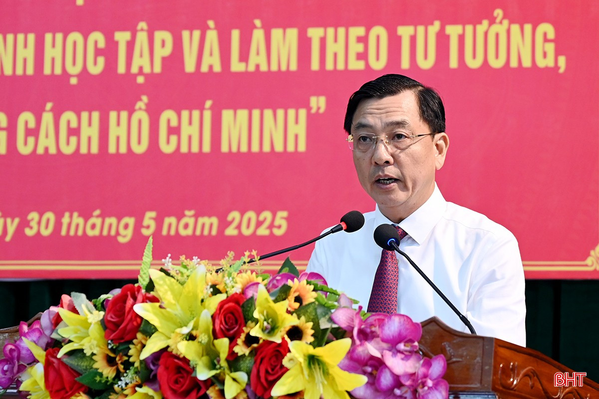 Bí thư Thành ủy Hà Tĩnh Trần Việt Hà nhấn mạnh một số nội dung trọng tâm cần thực hiện trong thời gian tới. bqbht_br_dsc-5287-copy.jpg