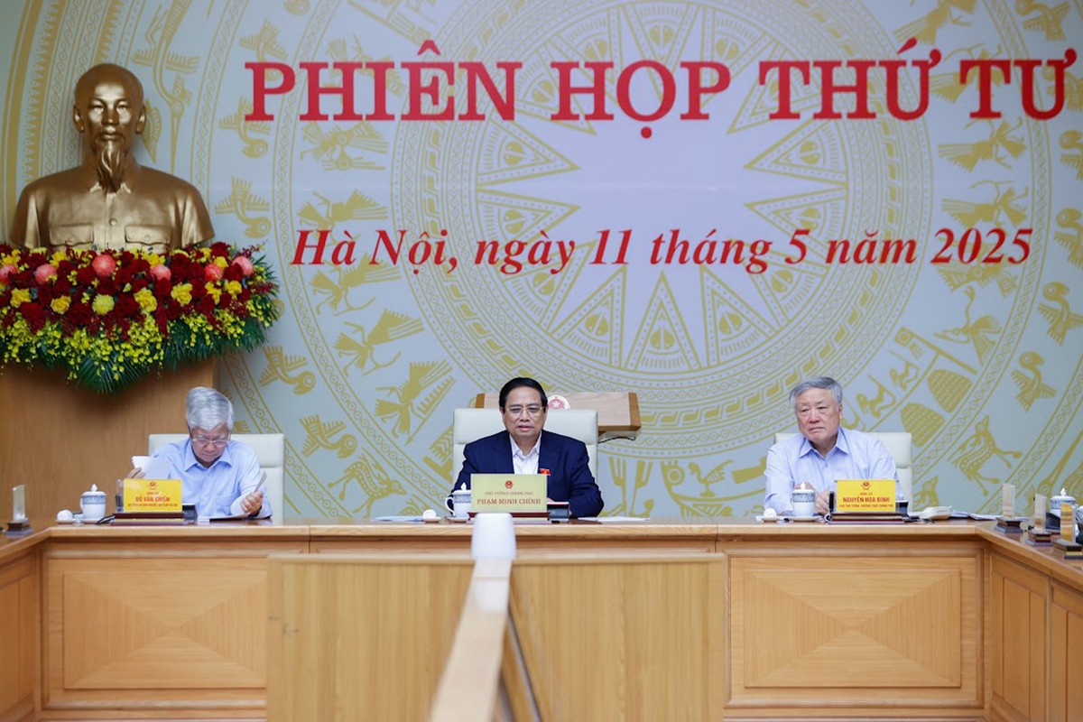 Phiên họp thứ 4 Ban Chỉ đạo Trung ương triển khai xóa nhà tạm, nhà dột nát trên phạm vi cả nước diễn ra sáng 11/5. Ảnh: VGP/Nhật Bắc. img2920-1746927281138374542785.jpg