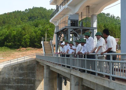 ... và hồ chứa nước thượng nguồn Sông Trí ... và hồ chứa nước thượng nguồn Sông Trí