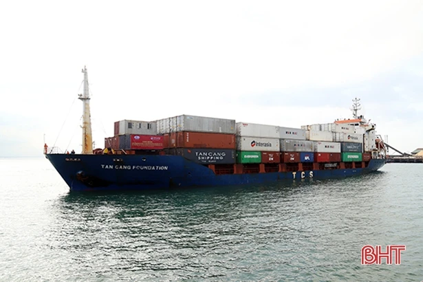 Khẩn trương thi công, hoàn thiện bến số 3, 4 cảng Vũng Áng - Hà Tĩnh