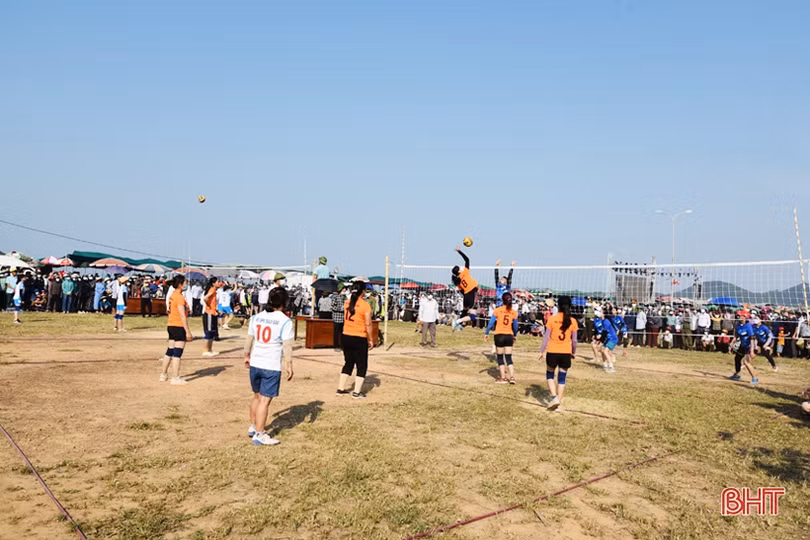 “Biển Lộc Hà - đến để yêu hơn”