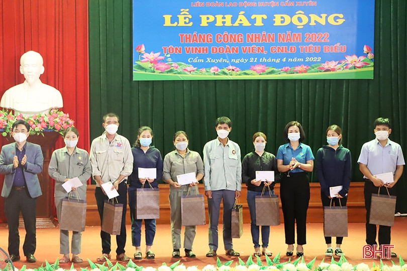 Cẩm Xuyên tôn vinh 19 đoàn viên, công nhân lao động tiêu biểu