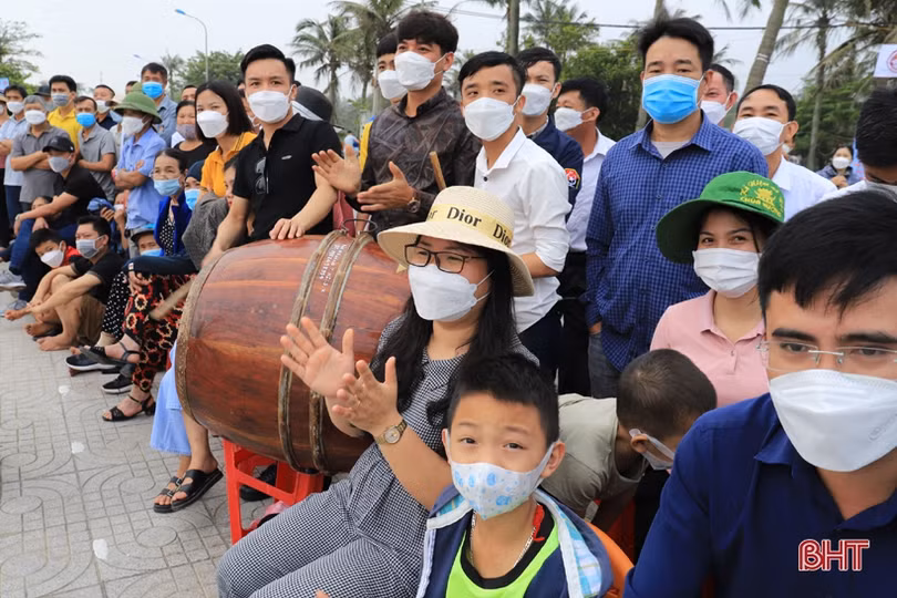 Khởi tranh Giải Bóng chuyền nam Thanh niên Hà Tĩnh năm 2022